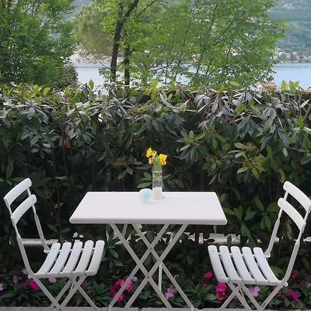 Le Farfalle 住宿加早餐酒店 *